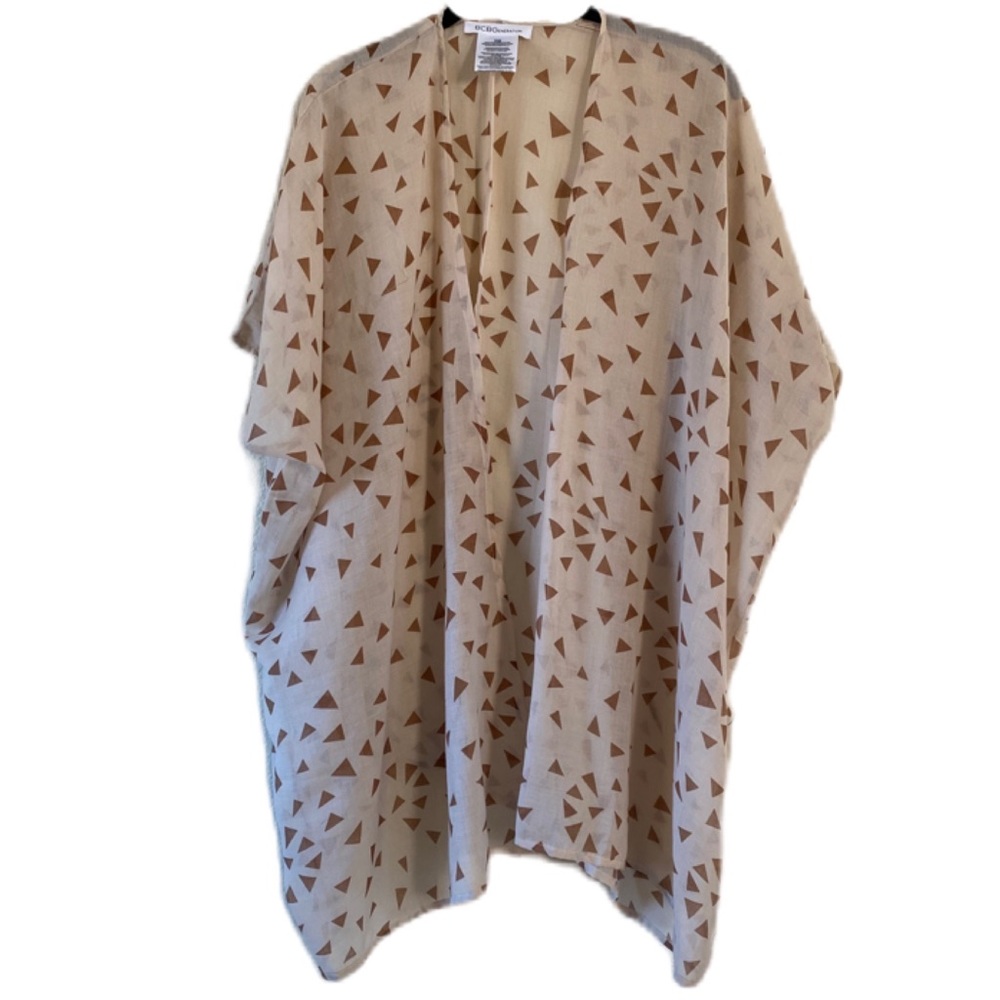 BCBGeneration Soft Lightweight Beige Overthrow One Size